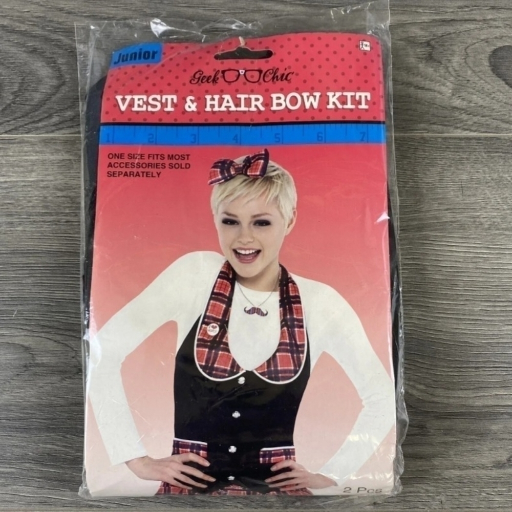 NWT Geek Chic Vest & Hair Bow Kit Juniors OS Halloween Costume Cosplay Nerd New